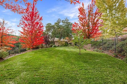 3383 Canyon Oaks Ter, Chico CA  95928-4029 exterior