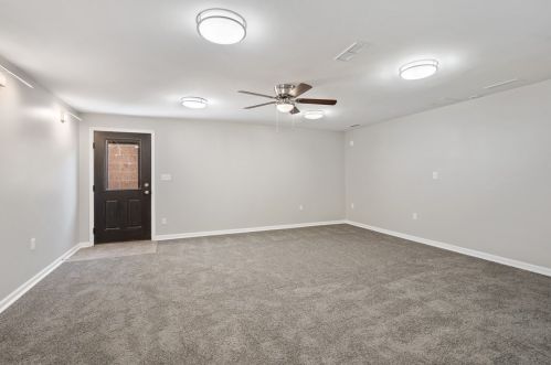 111 Warren Dr, New Kensington PA  15068-5256 exterior