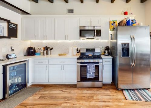 7076 Newbury Ave, San Bernardino CA  92404-6441 exterior