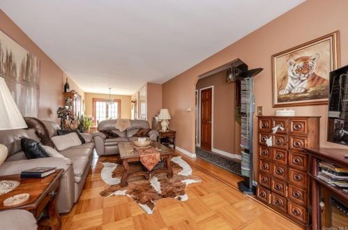 3205 Bruckner Blvd, Bronx, NY 10461-5616