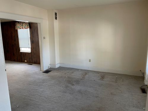 3204 Caroline St, Covington, KY 41015-1125