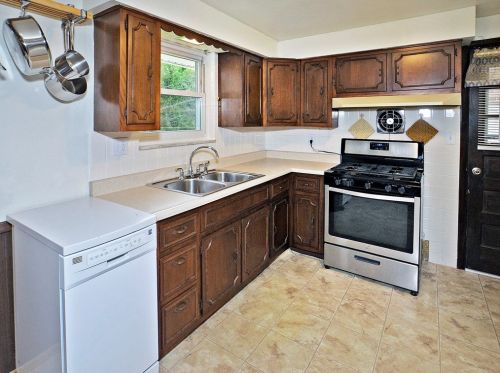 3673 Harbison Ave, Pittsburgh, PA 15212-1931