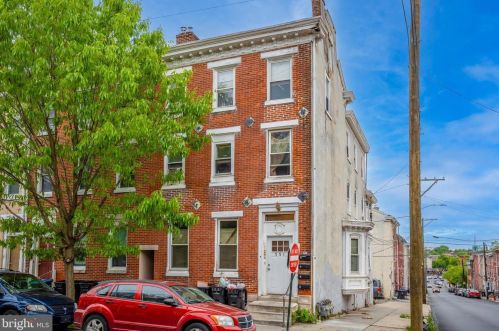 551 Cherry St, Norristown, PA 19401-4742