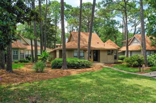 195 Audubon Dr, Destin, FL 32550-4894