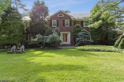 75 Whiteoak Dr, South Orange, NJ 07079-1007