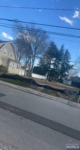 136 Cedar Ave, Paterson NJ 07506-2640 exterior