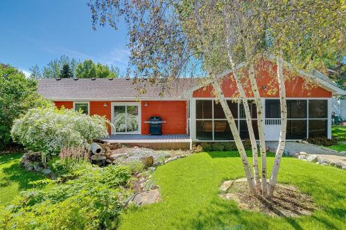 1300 7th Ave, Howard Lake, MN 55349-9408