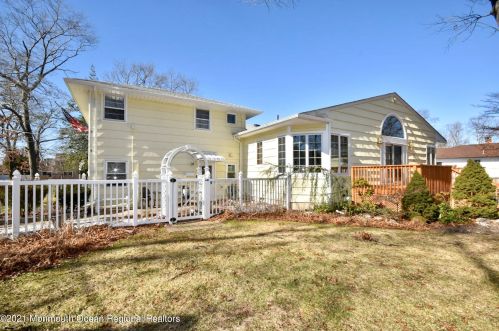 306 Van Zile Rd, Bricktown, NJ 08724-2018