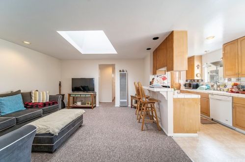 826 Obispo Ave, Long Beach CA  90804-5036 exterior