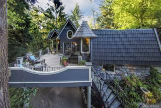 2665 95th St, Seattle, WA 98117-2849