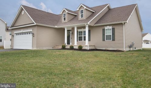 100 Green Ln, Slaughter Beach, DE 19963-3787