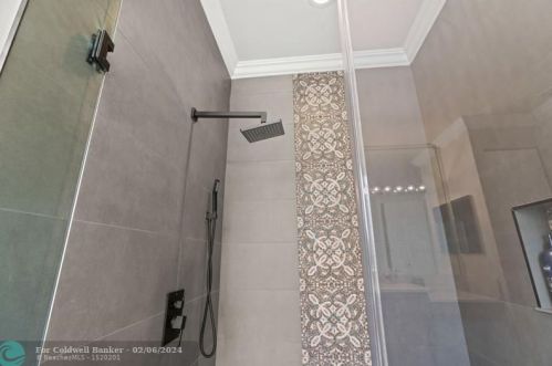 7062 Great Falls Cir, Boynton Beach FL  33437-3998 exterior