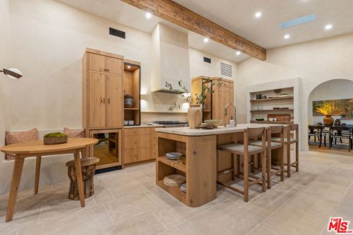 328 Poquito Ln, Topanga CA  90290-3547 exterior