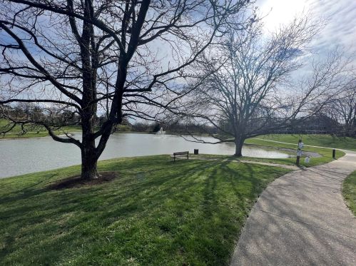 2926 Vista Ct, Covington KY  41017-3687 exterior