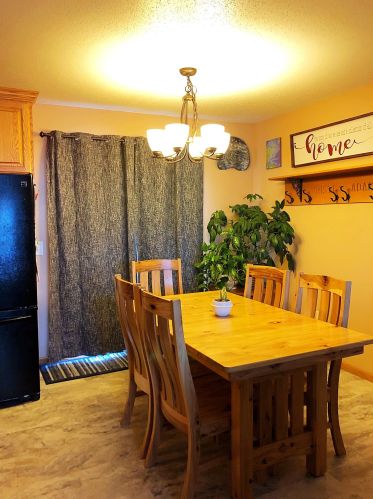 907 Donna Ave, Tomah, WI 54660-2224