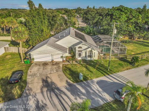 2920 Tropical Trl, Merritt Island FL  32953-8212 exterior