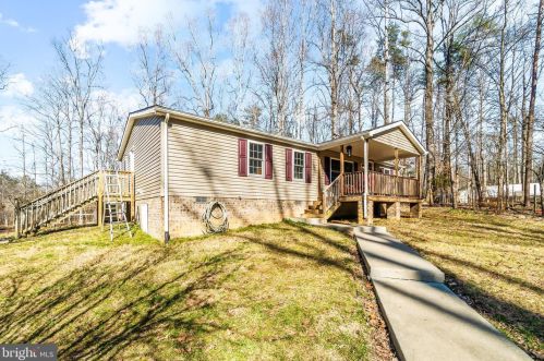 301 Timber Trl, Spotsylvania, VA 22551-3208