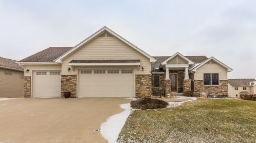 3218 Weston Dr, Ames, IA 50010-1160
