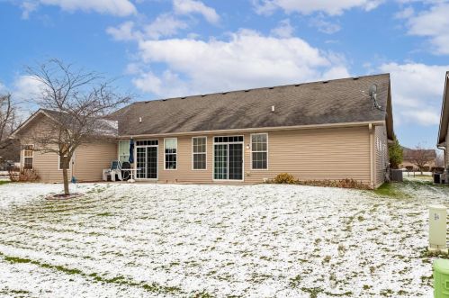 1406 Bohling Pl, Crown Point IN  46307-2313 exterior