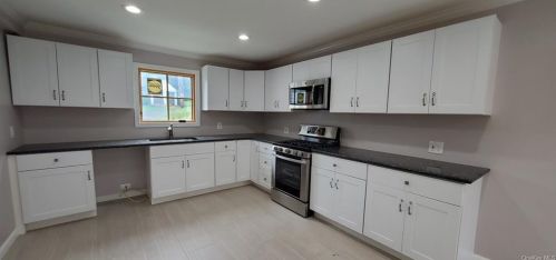 2 Plattekill Rd, Marlborough NY  12542-6023 exterior