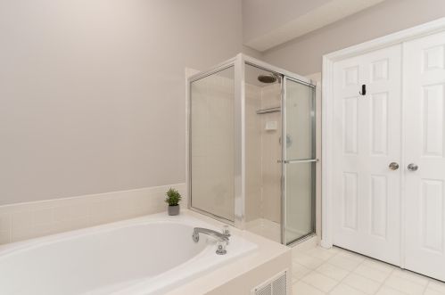 9743 Cherbourg Dr, Hamilton KY  41091-7623 exterior