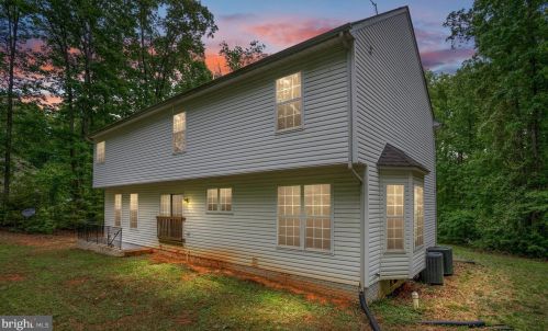 9406 America Ln, Spotsylvania, VA 22551-5565
