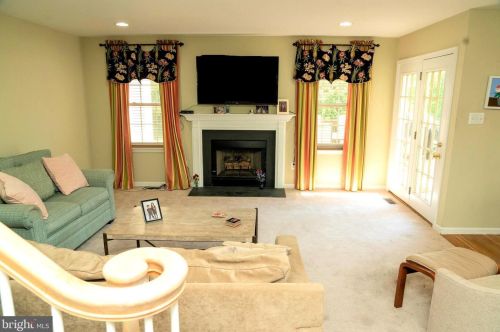 202 Sumter Pl, Prospectville, PA 19002-2857