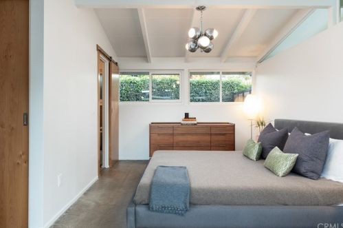 3014 Shipway Ave, Long Beach CA  90808-4327 exterior