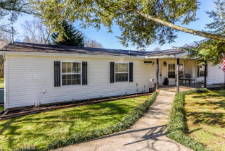 108 Main Ave, Friendsville, TN 37737-2728