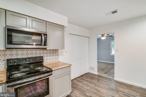 96 Royal Grant Way, Dover DE  19901-6124 exterior