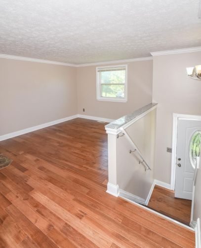 3439 Cascade Ct, Covington, KY 41018-2816