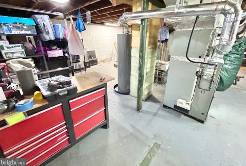 39 3rd St, Florence NJ  08518-2001 exterior