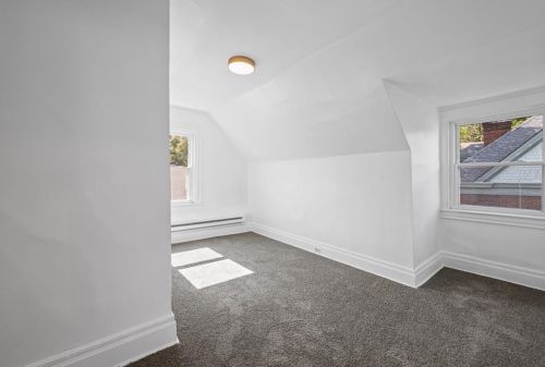 5438 Jackson St, Pittsburgh PA  15206-5311 exterior