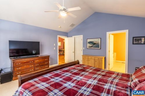 11 Shiloh Ct, Bybee VA  22963-3217 exterior