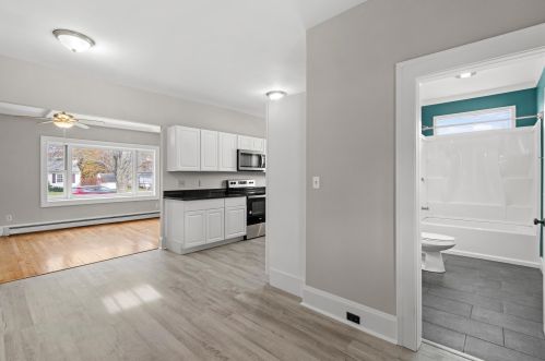 640 Mast Rd, Goffstown NH  03045 exterior