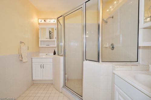 1429 23rd Ter, Cape Coral FL  33909-4402 exterior