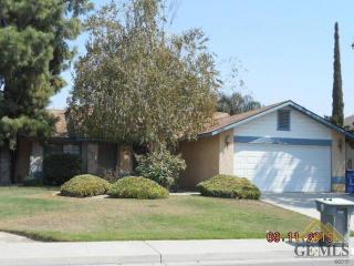 5900 Lugene Ave, Bakersfield, CA 93313-3617