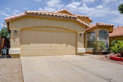 3864 Encinas Ave, Gilbert, AZ 85234-3027