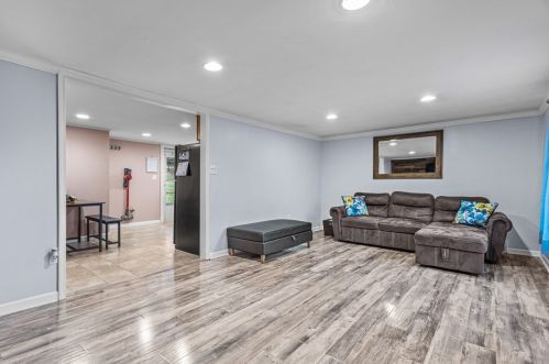 208 Margaret Ave, Evans City PA  16033-9262 exterior