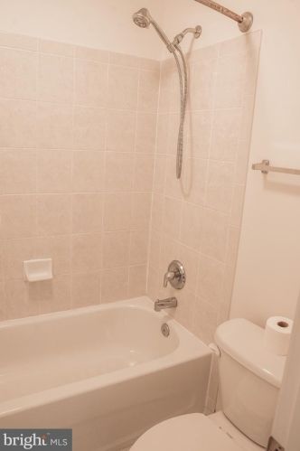 10411 Silver Creek Ct, Spotsylvania VA  22553-4482 exterior