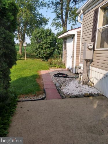 722 Pine Blvd, Smithville, PA 17560-9690