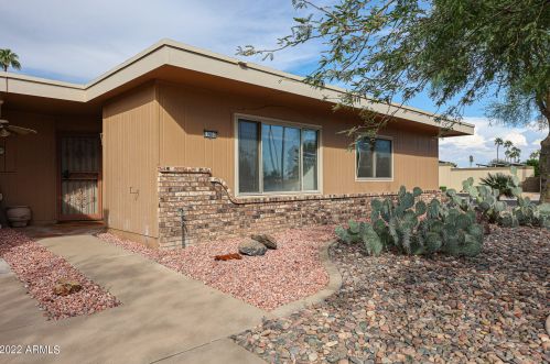 10852 Buccaneer Dr, Sun City, AZ 85351-2641