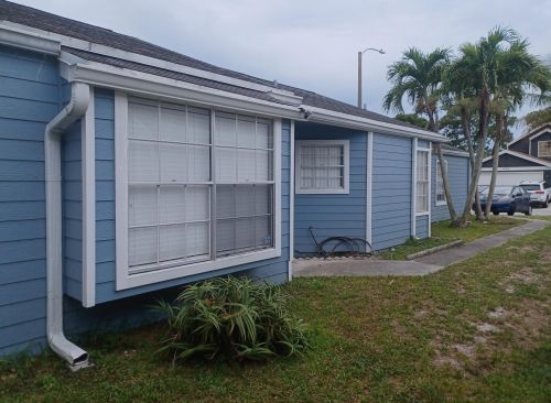 1404 Corn Flower Ln, West Palm Beach, FL 33415-4415