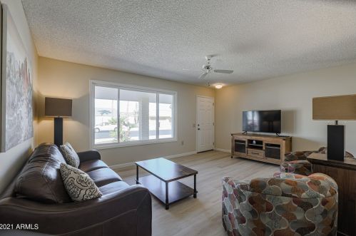 12819 Bonanza Dr, Sun City AZ  85375-3215 exterior