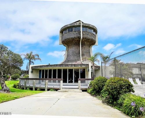 3224 Sunset Ln, Oxnard CA  93035-3942 exterior