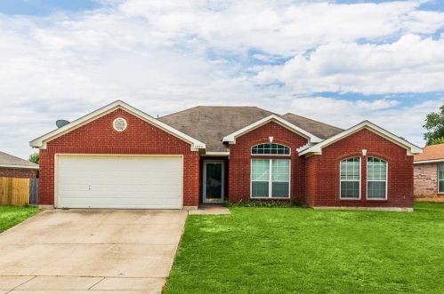 1955 Sword Fish Dr, Midlothian, TX 76063-8531