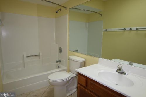 916 Susan Cir, West Enola PA  17025-1830 exterior