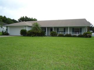 828 Cedar Knoll Dr, Lakeland, FL 33809-2345