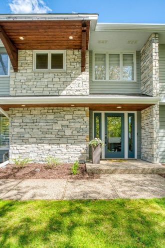 6618 Parkwood Ln, Minneapolis, MN 55436-1734