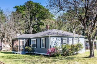 570 61st St, Jacksonville, FL 32208-4877